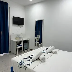 https://affittacamere-dianir.it-romehotels.com